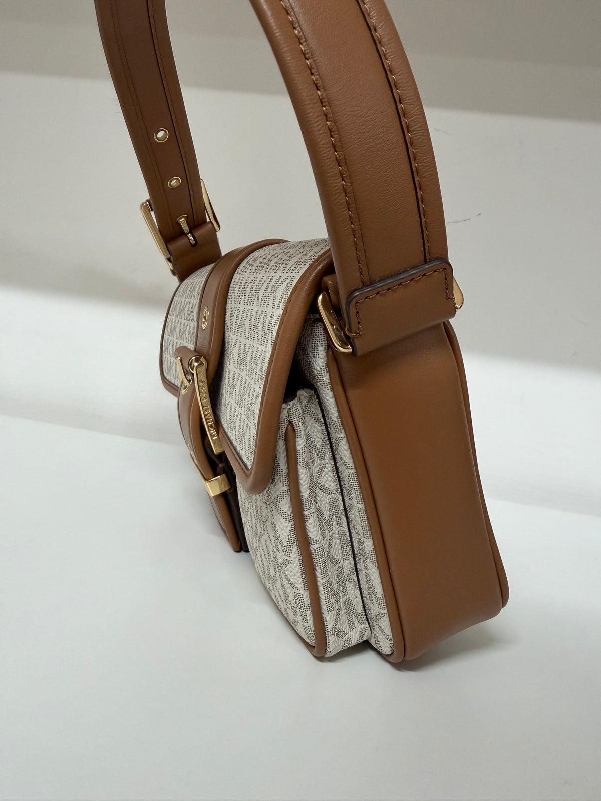 Michael Kors acorn vanilla