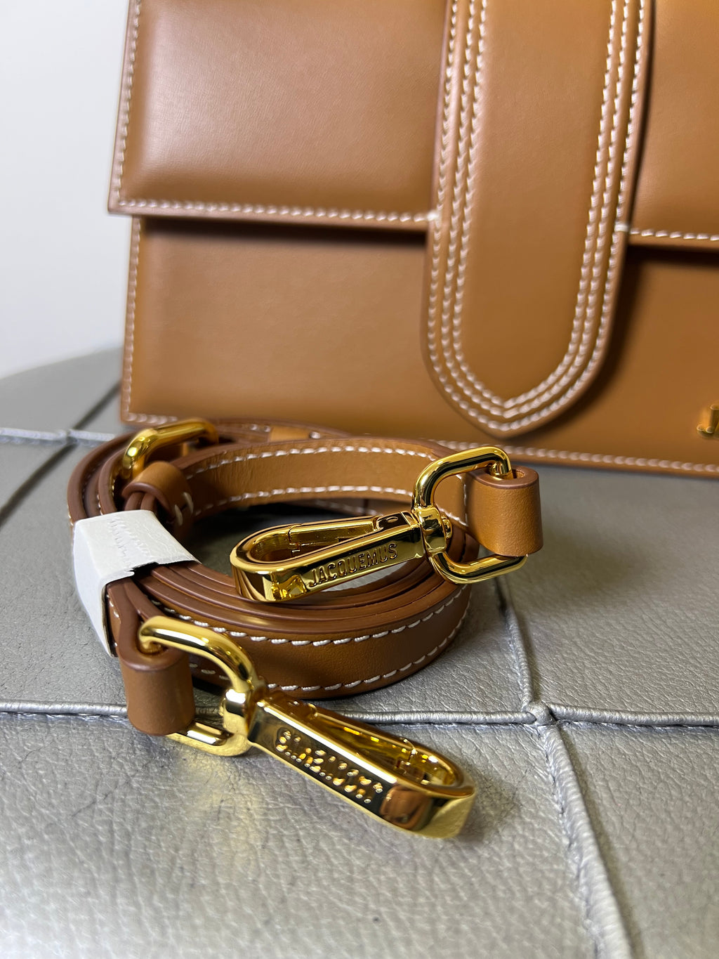 Jacquemus grand bambino cuoio