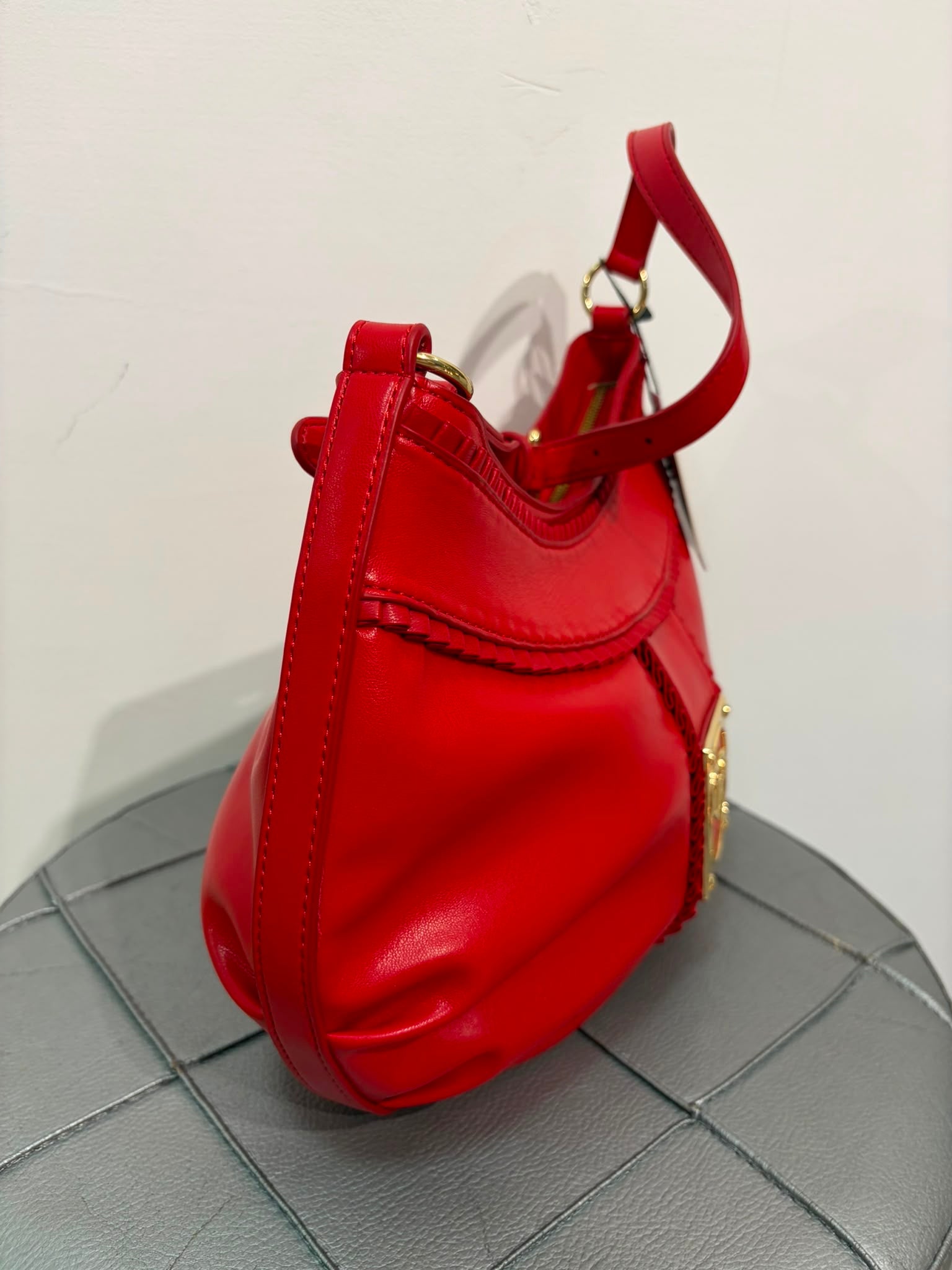 Love Moschino mezzaluna red