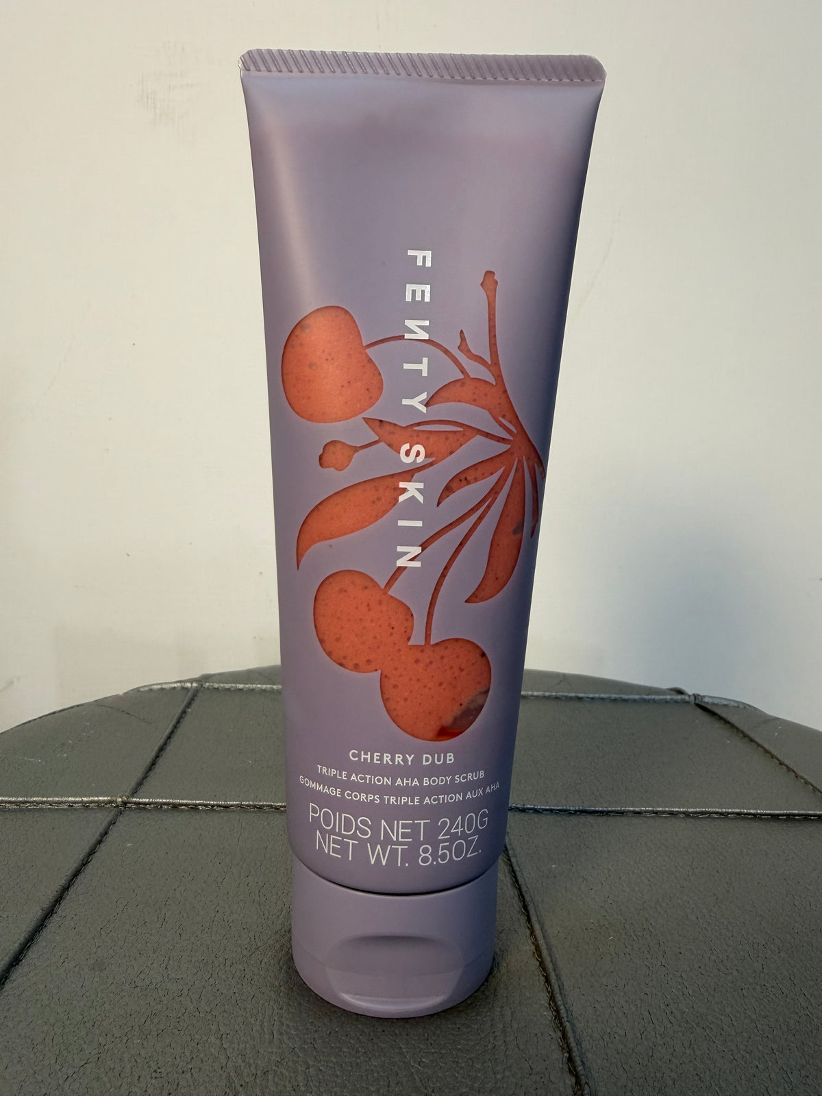 FENTY Skin scrub corpo a tripla azione