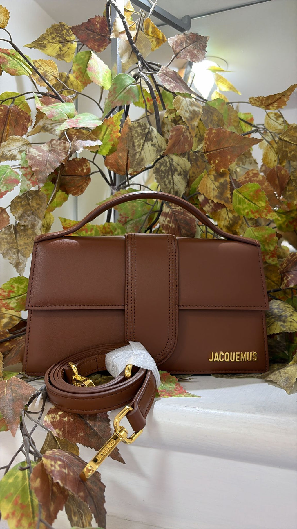 Jacquemus Grand bambino cuoio
