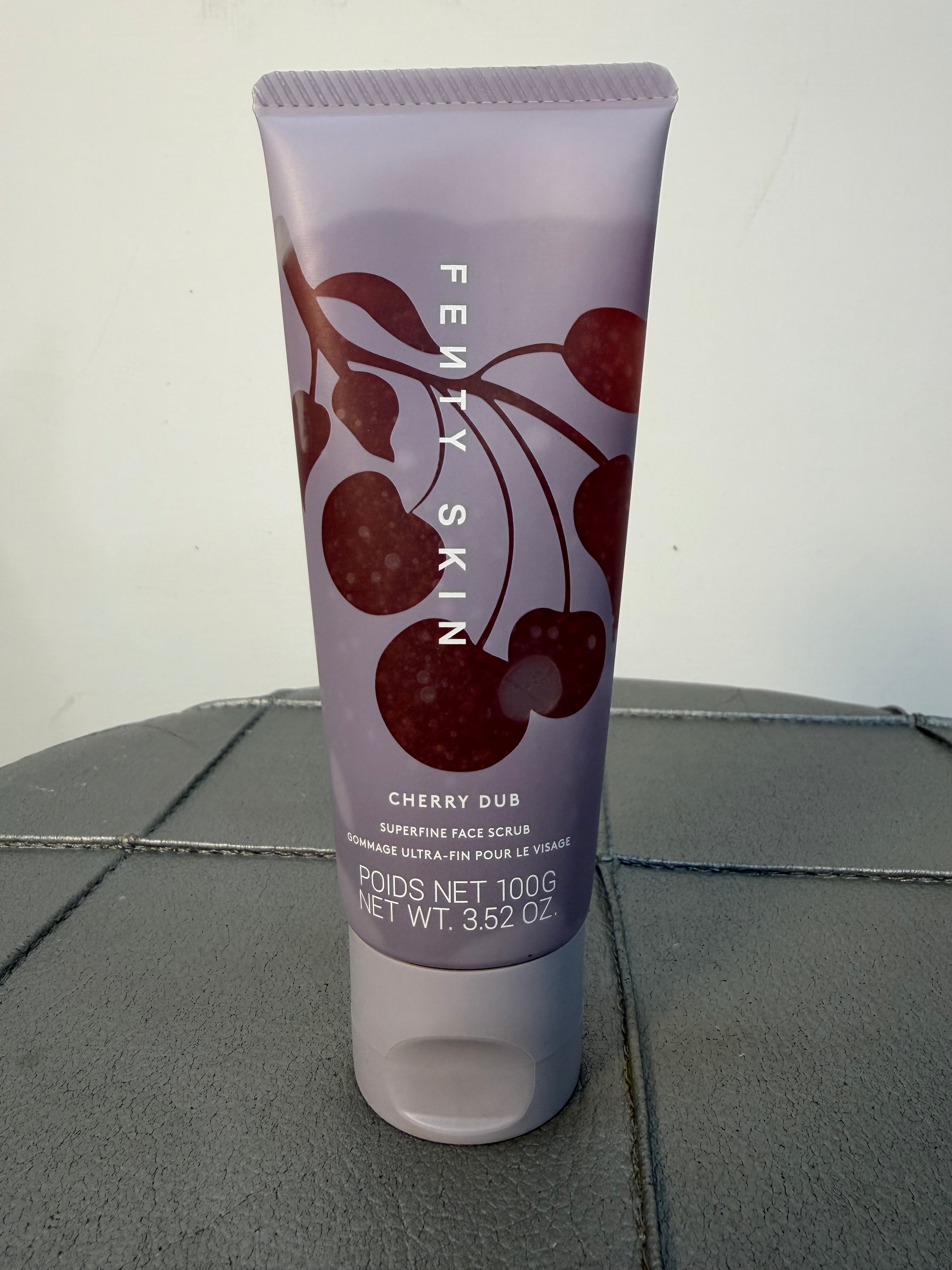 FENTY Skin detergente esfoliante viso