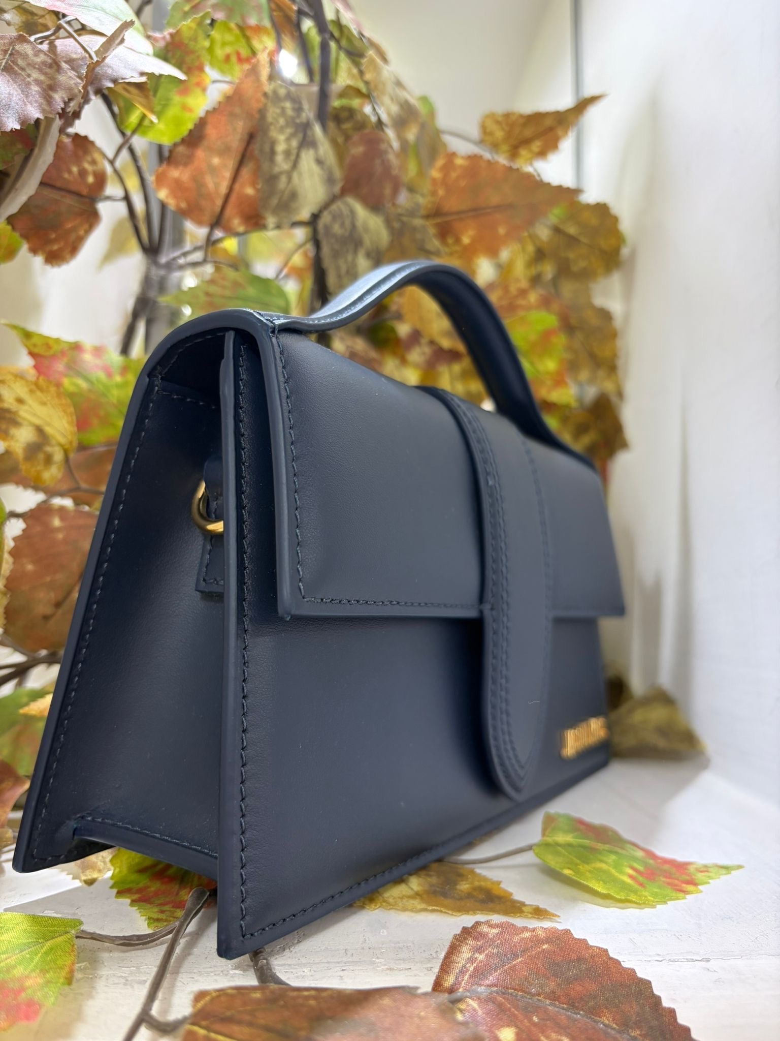 Jacquemus blu grand bambino