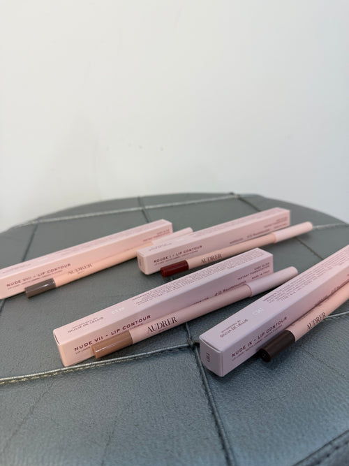 Audrer lip Contour