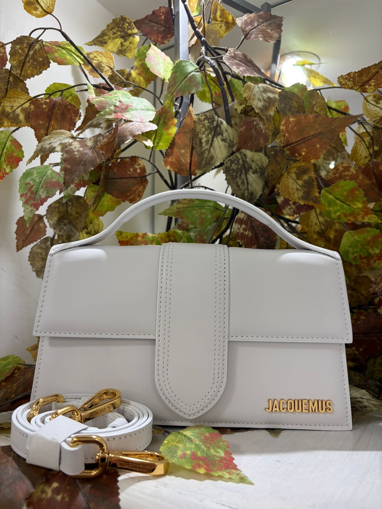 Jacquemus bianca grand bambino